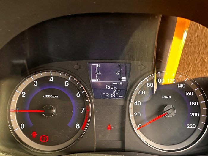 2015 Hyundai Accent Active