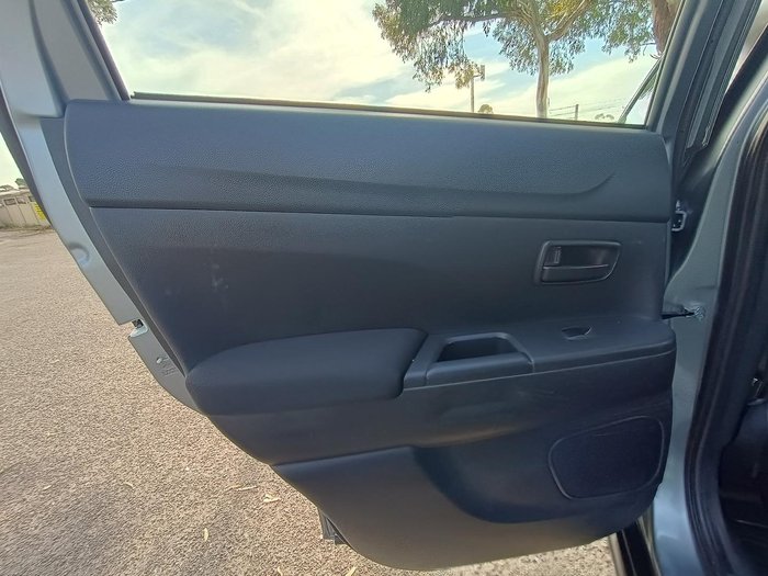 2022 Mitsubishi ASX ES