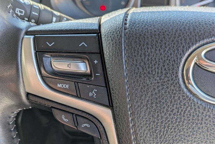 2023 Toyota Landcruiser Prado GXL