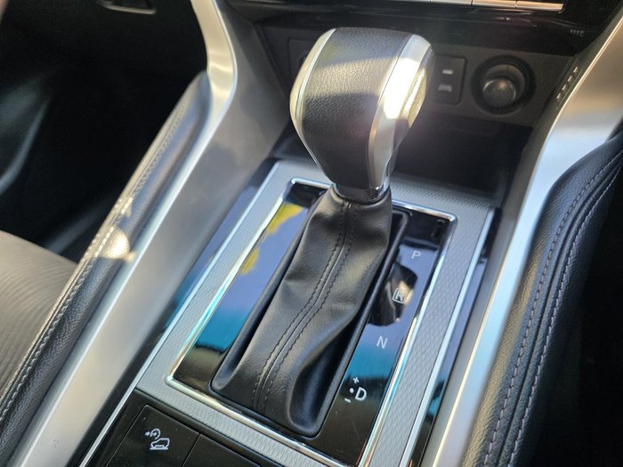 2021 Mitsubishi Pajero Sport GLX