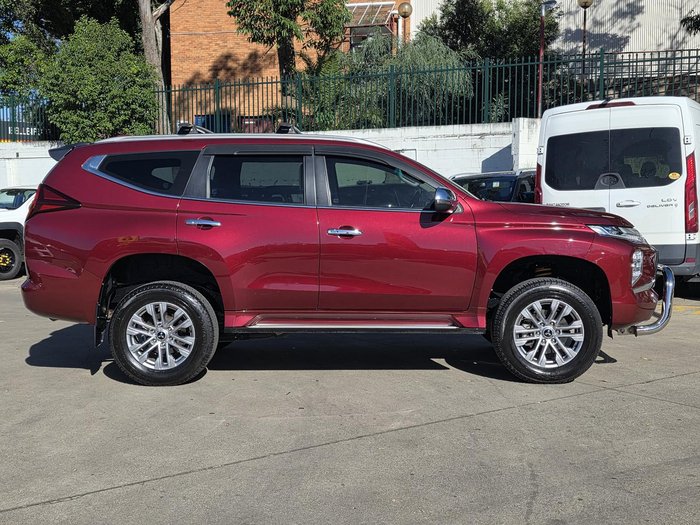 2021 Mitsubishi Pajero Sport GLX