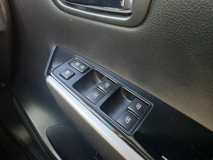 2021 Mitsubishi Pajero Sport GLX