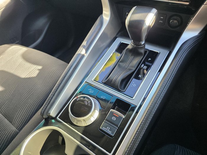 2021 Mitsubishi Pajero Sport GLX