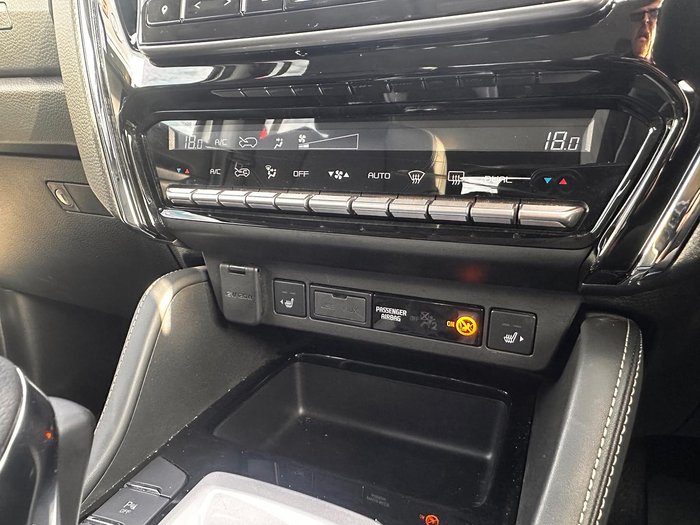 2024 Isuzu MU-X LS-T