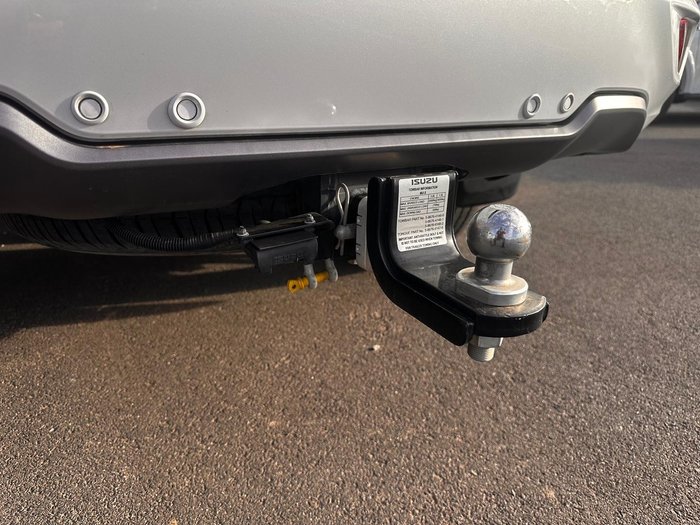 2024 Isuzu MU-X LS-T