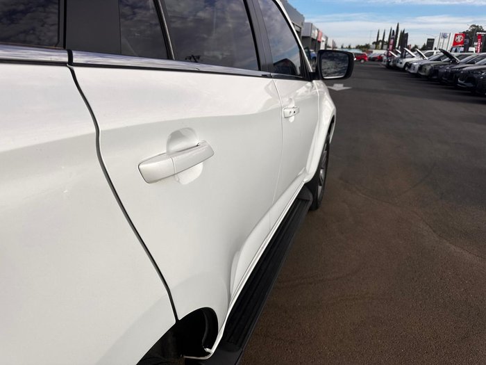 2024 Isuzu MU-X LS-T