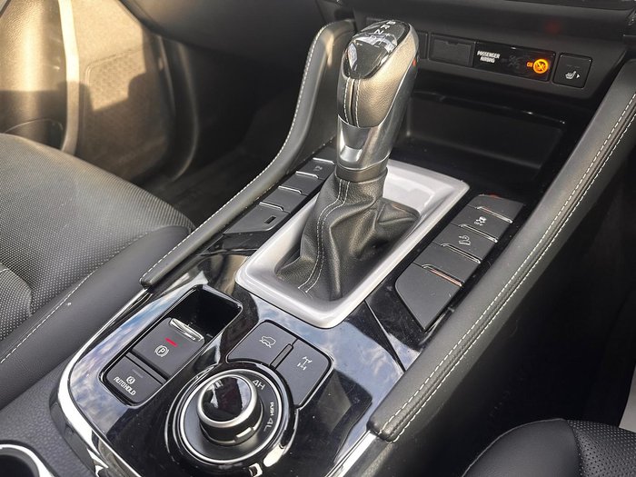 2024 Isuzu MU-X LS-T