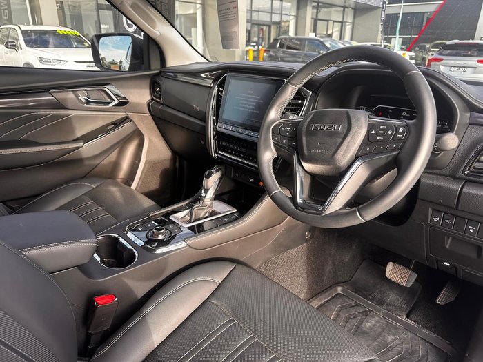 2024 Isuzu MU-X LS-T