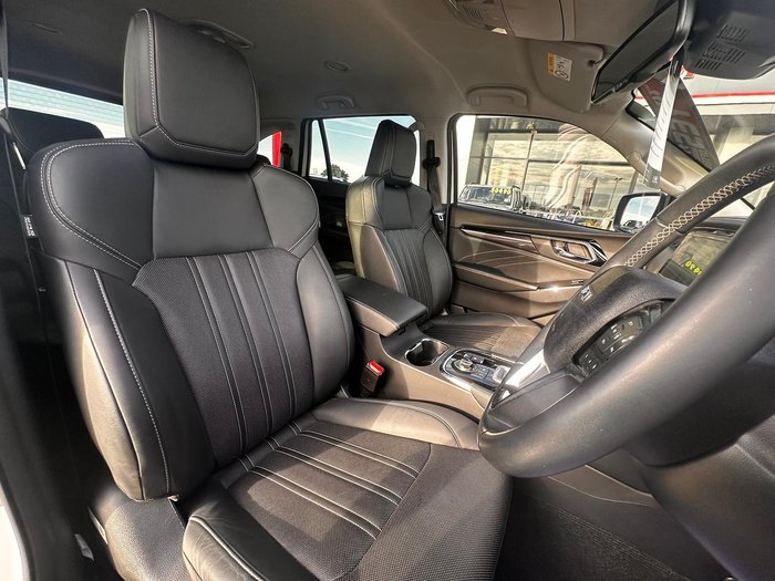 2024 Isuzu MU-X LS-T