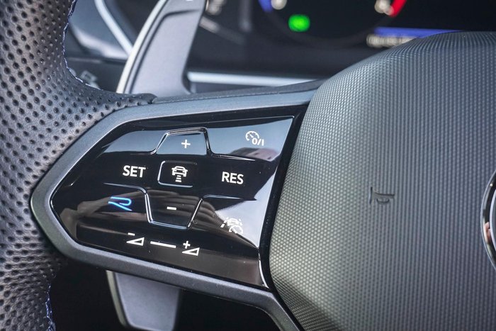 2023 Volkswagen Tiguan R