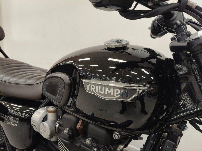 2020 Triumph BONNEVILLE T120 BLACK Black