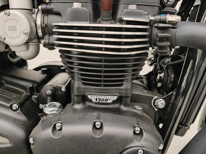 2020 Triumph BONNEVILLE T120 BLACK Black