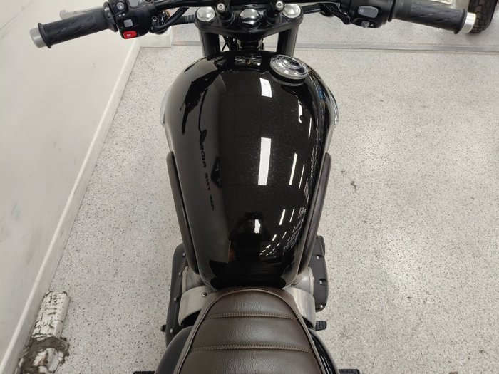 2020 Triumph BONNEVILLE T120 BLACK Black