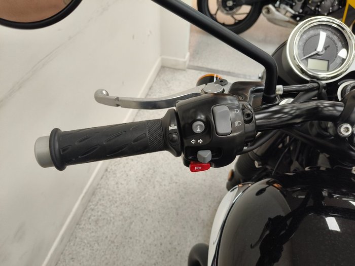 2020 Triumph BONNEVILLE T120 BLACK Black