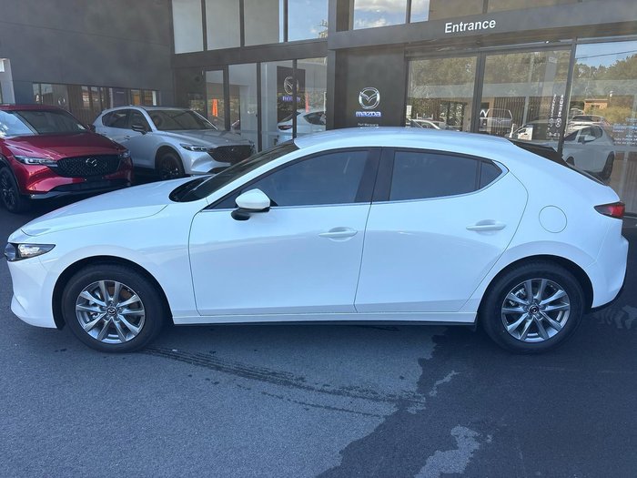 2025 Mazda 3 G20 Pure