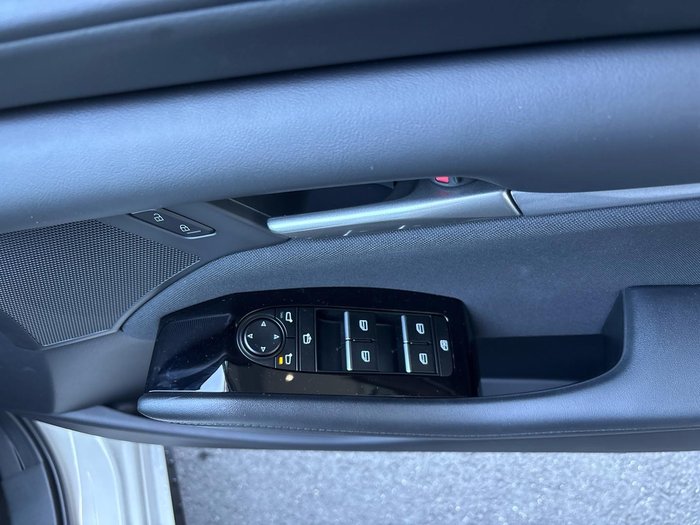 2025 Mazda 3 G20 Pure