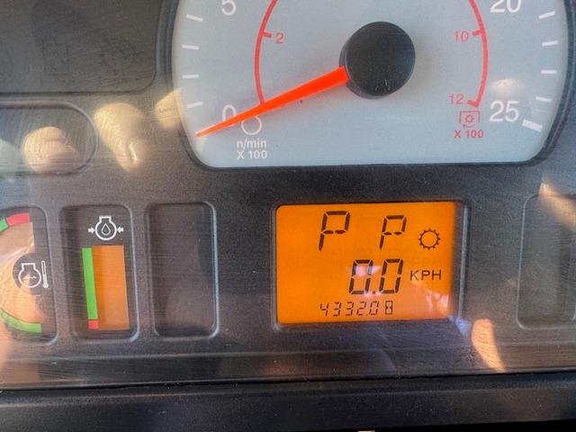 0 Challenger 765D Yellow