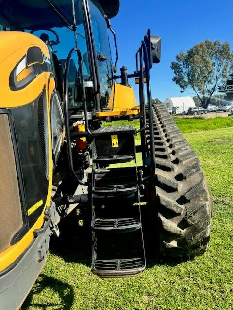 0 Challenger 765D Yellow