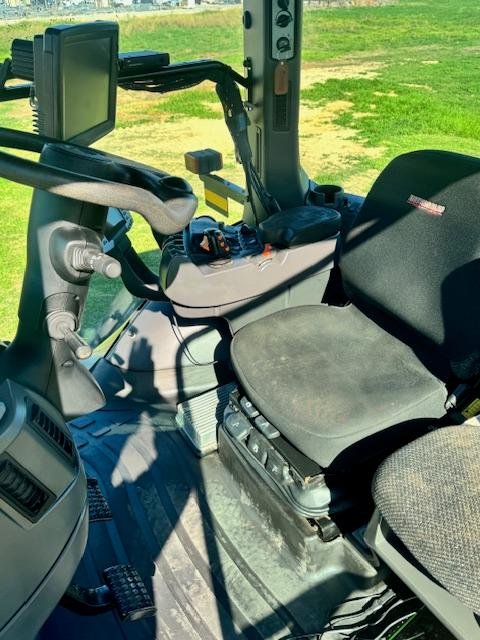 0 Challenger 765D Yellow