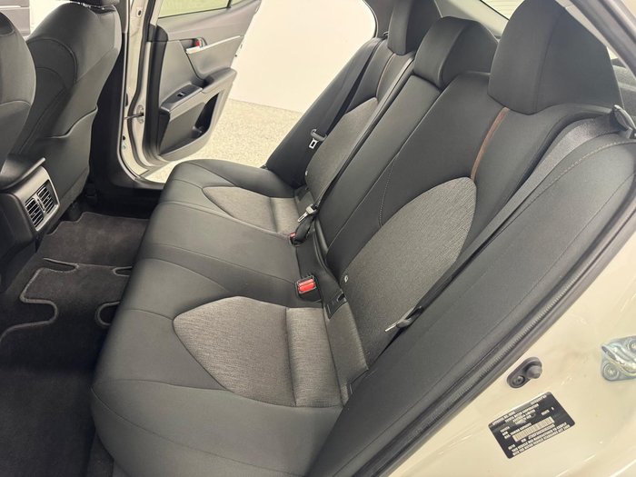 2019 Toyota Camry Ascent Sport ASV70R Glacier White