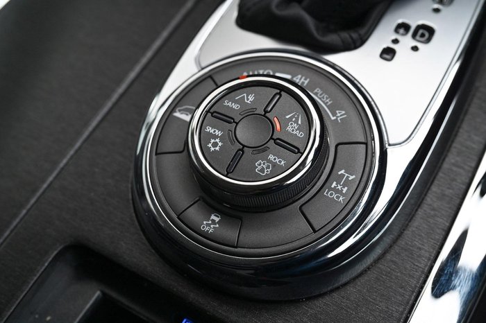 2024 Nissan Patrol Ti Y62 MY24 4X4 Dual Range Moonstone White