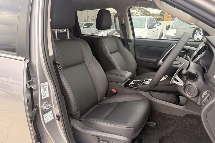 2025 Mitsubishi Pajero Sport Exceed