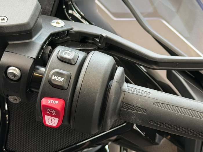 2025 BMW R 1300 RT Triple Black R 1300 Black