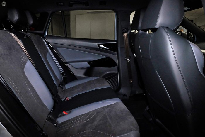 2024 Volkswagen ID.4 Pro