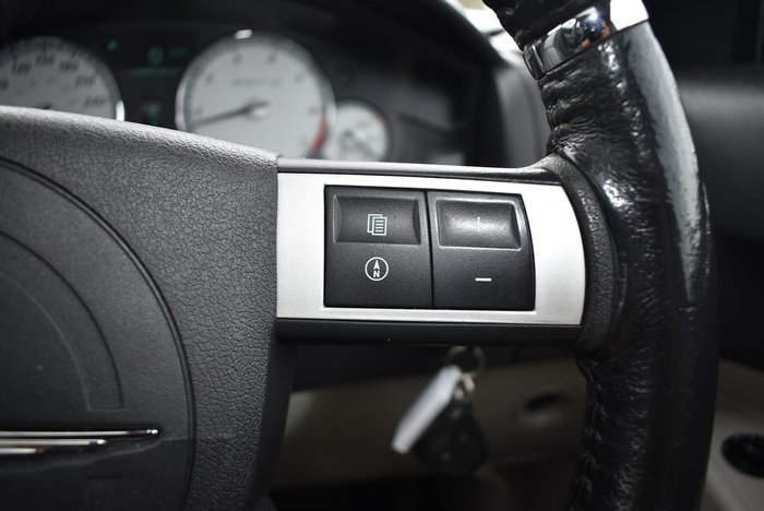 2007 Chrysler 300c SRT-8