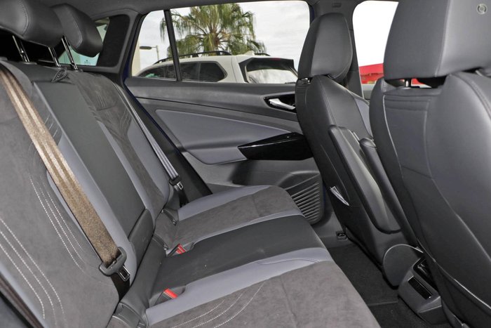 2024 Volkswagen ID.4 Pro