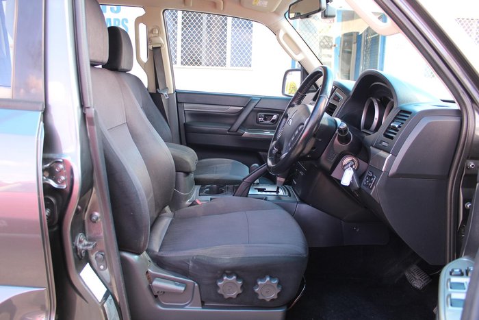2020 Mitsubishi Pajero GLX