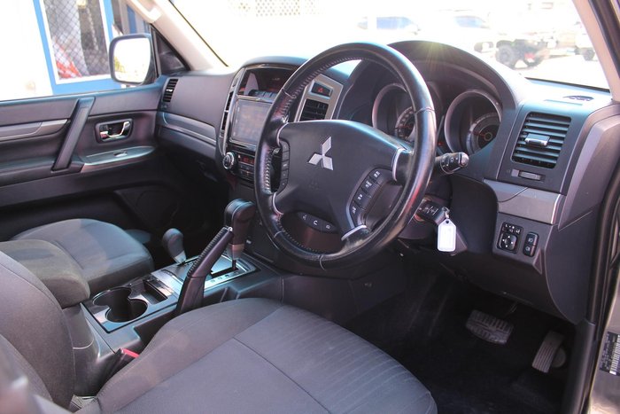 2020 Mitsubishi Pajero GLX