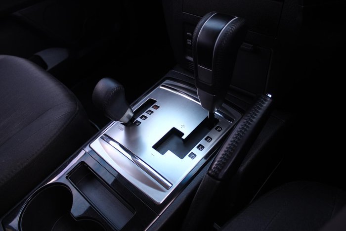 2020 Mitsubishi Pajero GLX