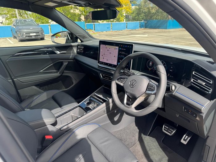 2025 Volkswagen Tiguan 195TSI R-Line