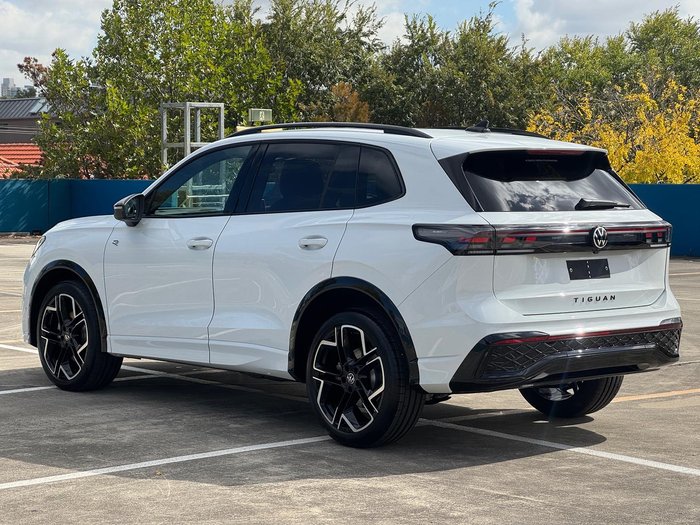 2025 Volkswagen Tiguan 195TSI R-Line