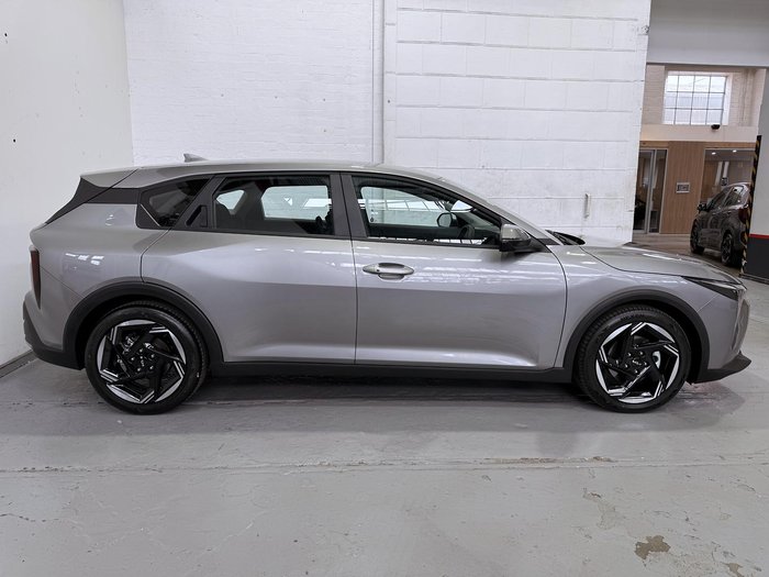 2025 Kia K4 Sport