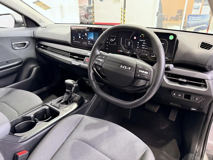 2025 Kia K4 Sport