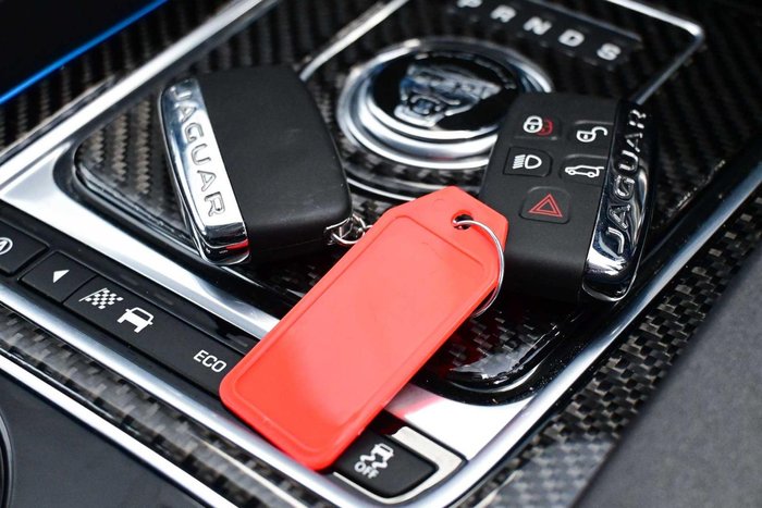 2016 Jaguar F-PACE 20d Prestige