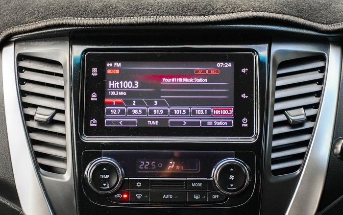 2016 Mitsubishi Pajero Sport GLX