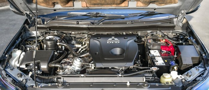 2016 Mitsubishi Pajero Sport GLX