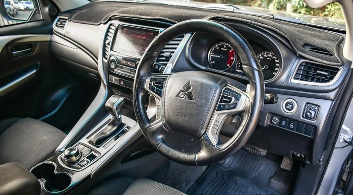 2016 Mitsubishi Pajero Sport GLX