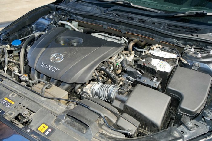 2015 Mazda 3 SP25