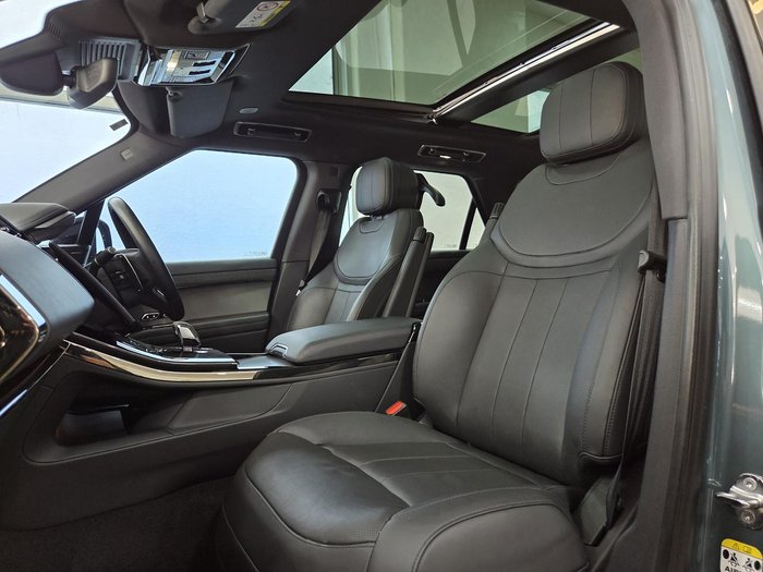 2023 Land Rover Range Rover Sport D250 SE