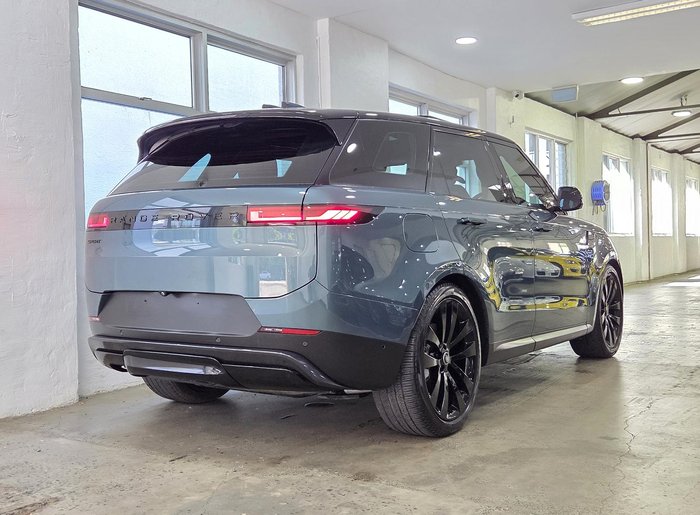 2023 Land Rover Range Rover Sport D250 SE
