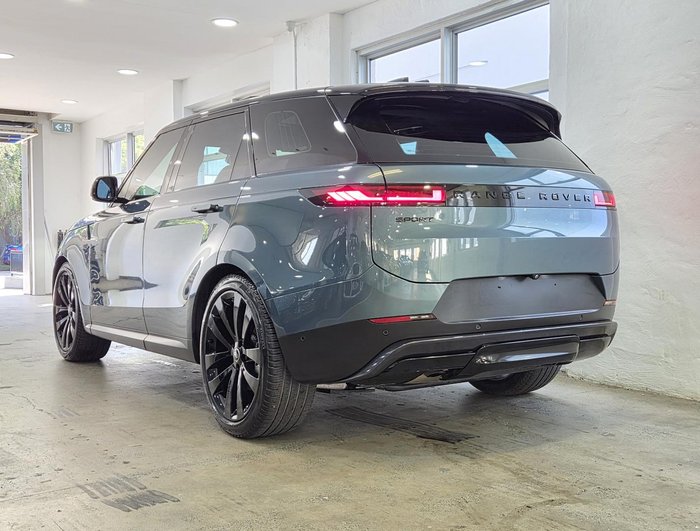 2023 Land Rover Range Rover Sport D250 SE