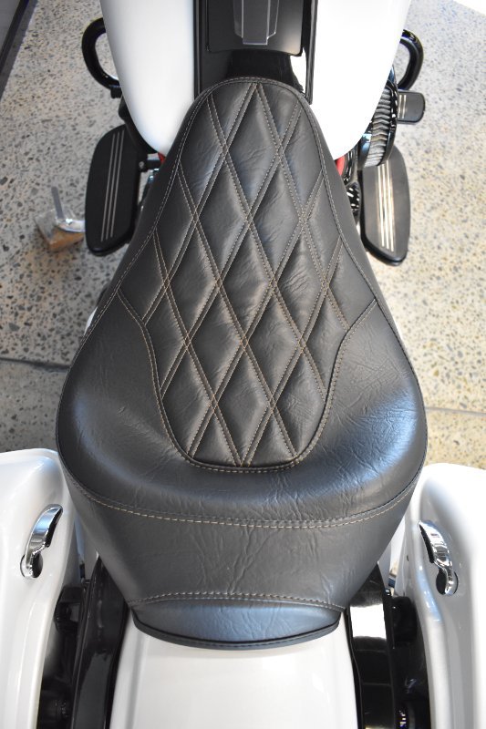 2024 HARLEY-DAVIDSON FLHRXS ROAD KING SPECIAL