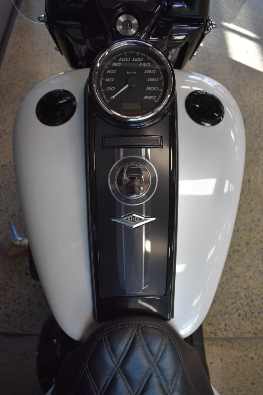 2024 HARLEY-DAVIDSON FLHRXS ROAD KING SPECIAL