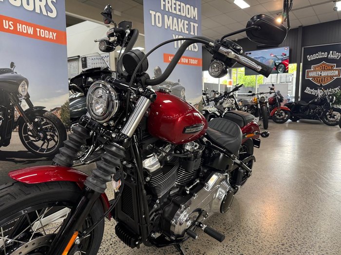 2026 Harley-Davidson Street Bob 117 (FXBB) Softail Red