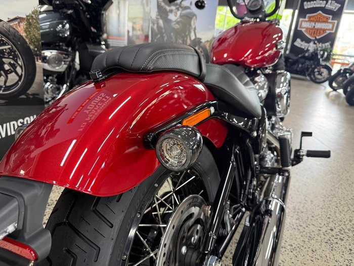 2026 Harley-Davidson Street Bob 117 (FXBB) Softail Red