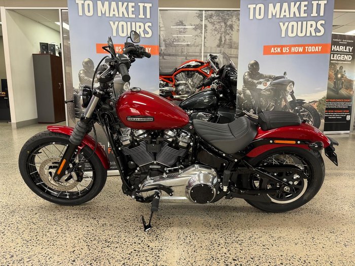 2026 Harley-Davidson Street Bob 117 (FXBB) Softail Red